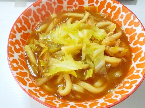 簡単ランチに♪肉なし味噌煮込みうどん